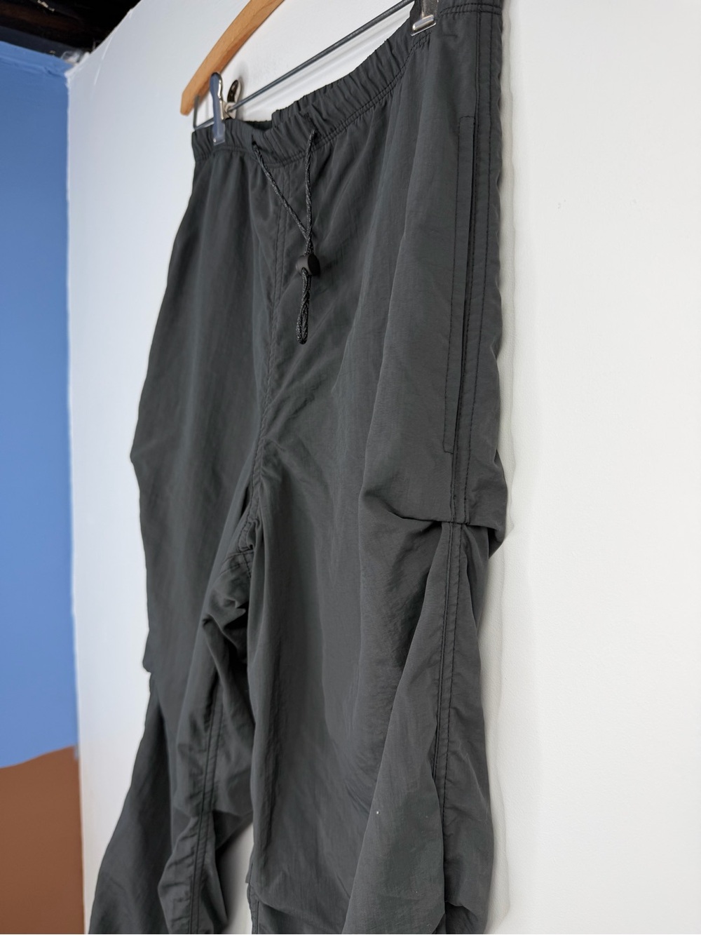 JOAH BROWN Ruched Track Hiking Pant Cargo Nylon JET Grey (FIT102) XS - Picture 7 of 11